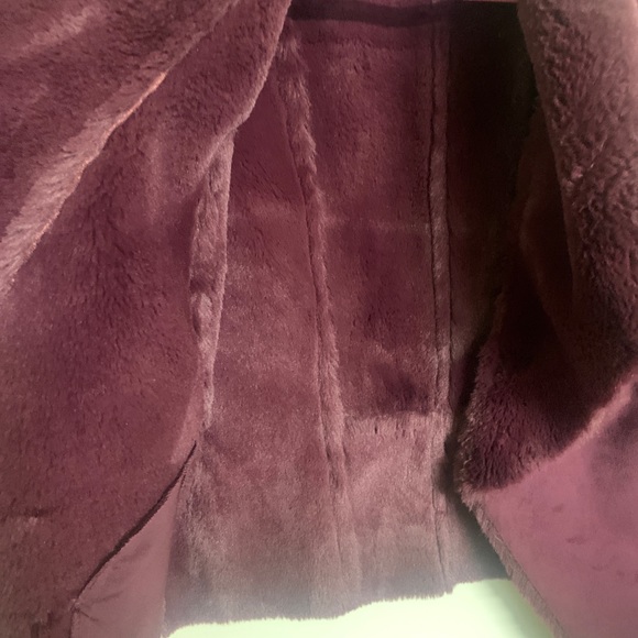 WHBM Burgundy Fur Vest M - Picture 5 of 7